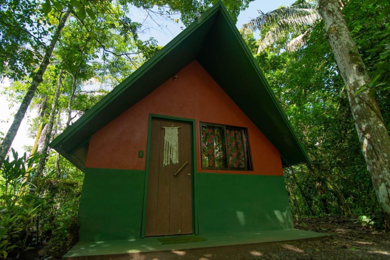 Los Chocuacos. Guacimo  Exterior photo